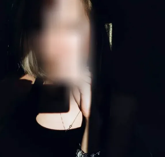 Amanda, 28