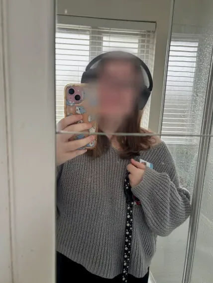 Bianca, 23