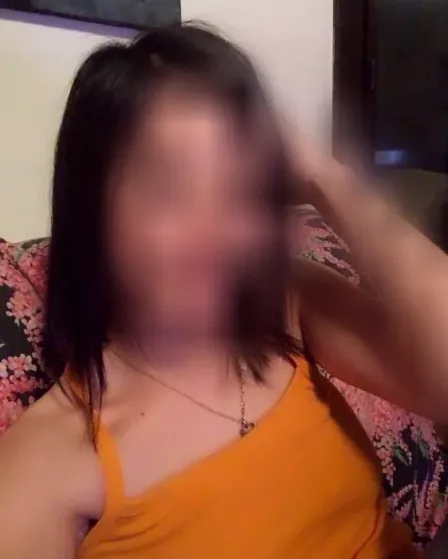 Cecilie, 32