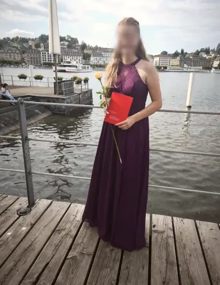 Emilie, 23