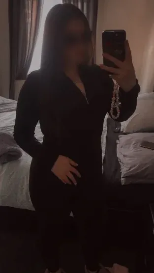 Josefine, 25