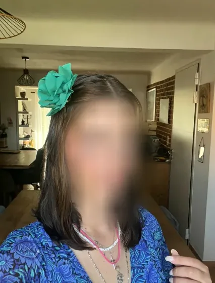 Louise, 23