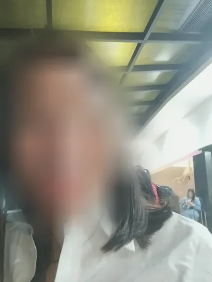 Marie, 35