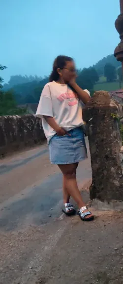 Milica, 32