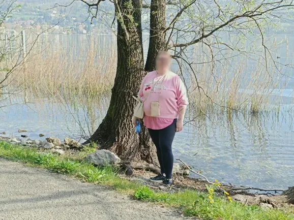 Nora, 40