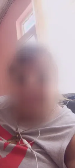 Tina, 33